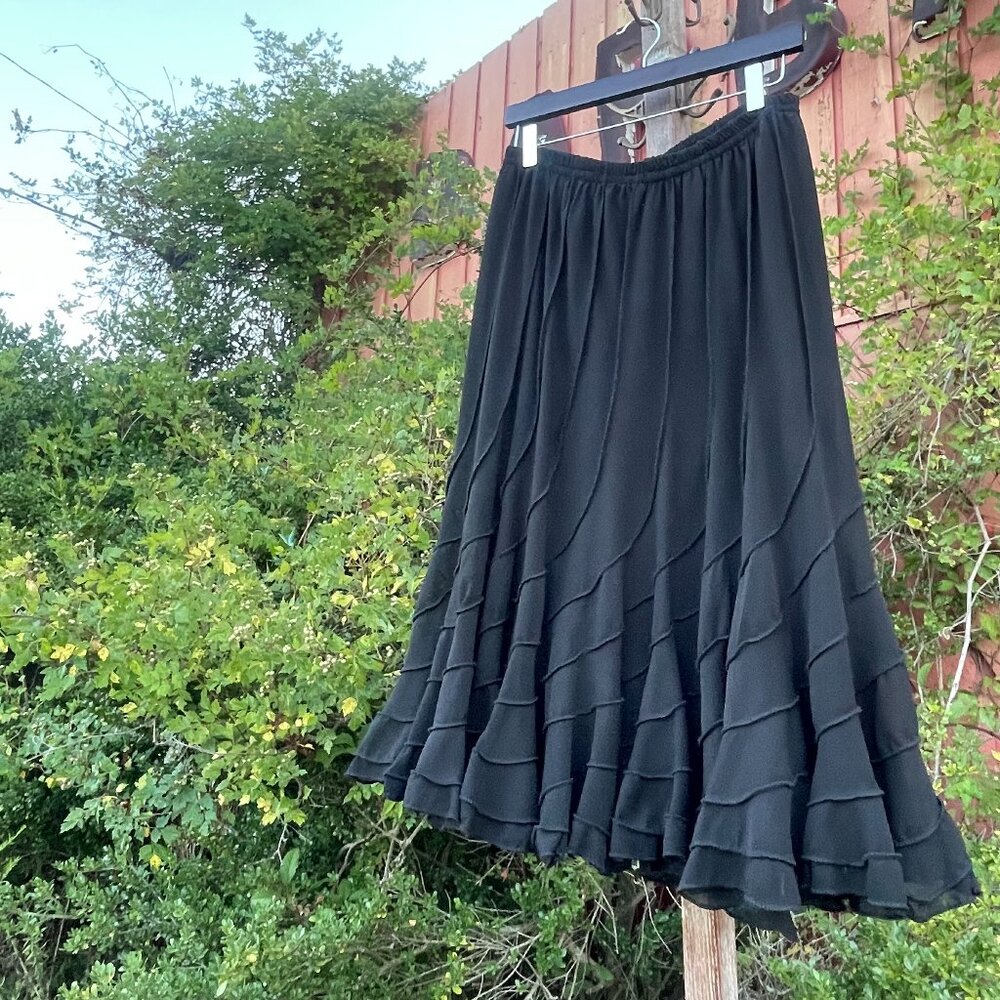 Women's Size Medium Mix Nouveau Black Layered Midi Skirt